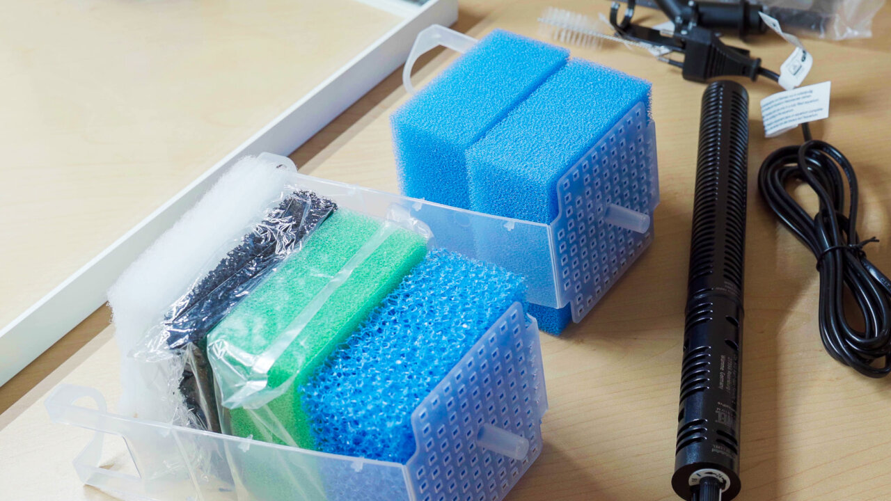 Juwel Bioflow Filtermedien und AquaHeat Heizstab für Rio 125 aus dem Lieferumfang