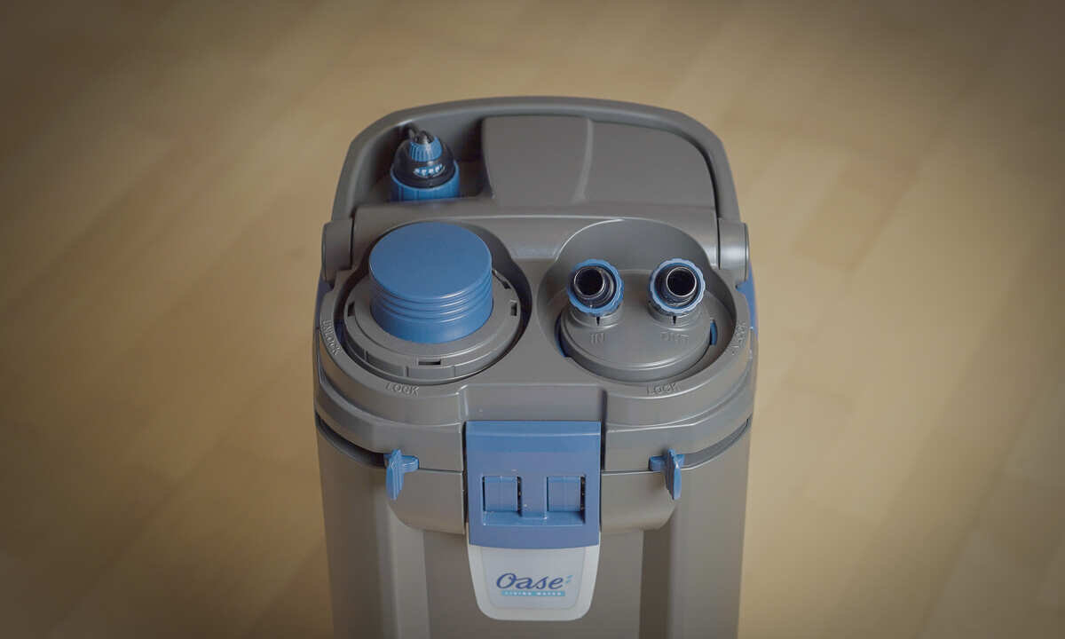 Oase BioMaster Thermo Außenfilter mit Anschlüssen und Vorfilter